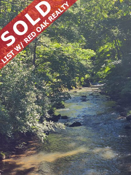 Potts Creek runs along Bear Wallow Hallow Rd. for a short distance
