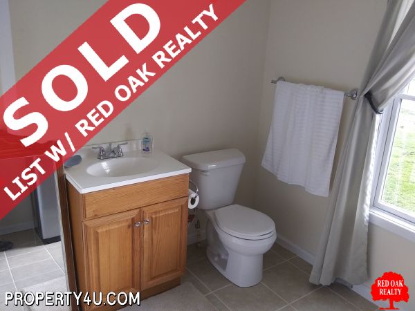 2nd downstairs      bathroom