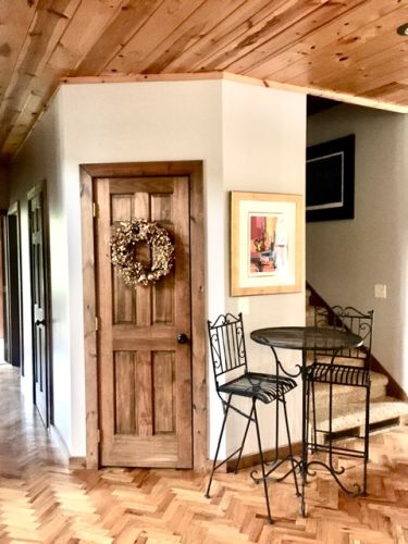      Foyer Area     Coat Closet