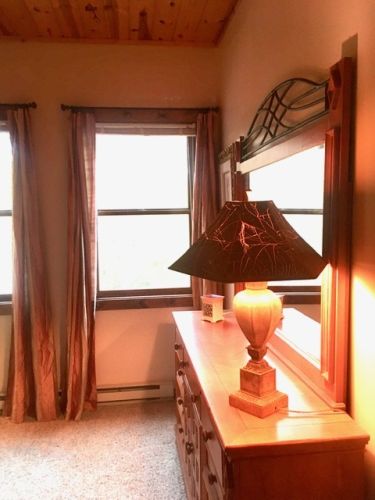 Queens Bedroom