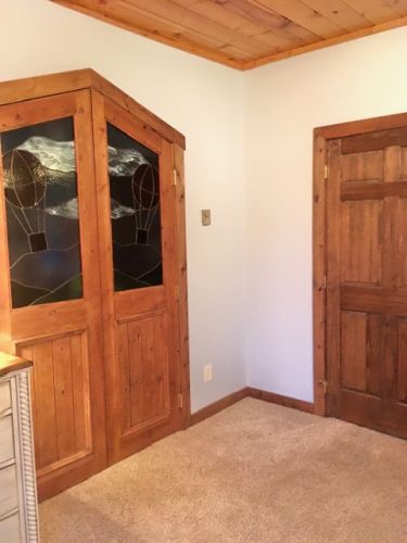  Entrance To Master Ensuite From Hall