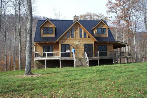 Outside of Roberts'           Ridge